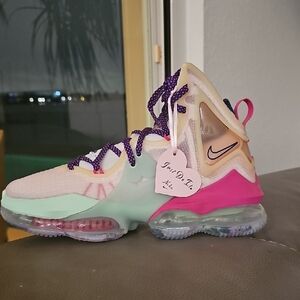 Nike Lebron XIX Multicolor Women's Sneakers